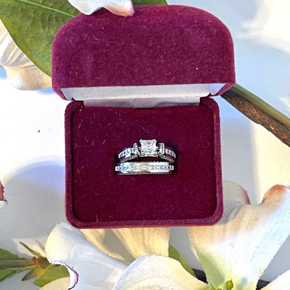 Gorgeous Wedding Ring Set-925 Sterling Silver White Sapphire Diamond Siz…